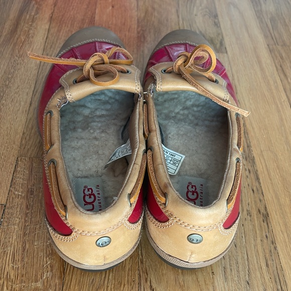 UGG Australia Ashdale Leather Waterproof Loafer - Picture 3 of 8